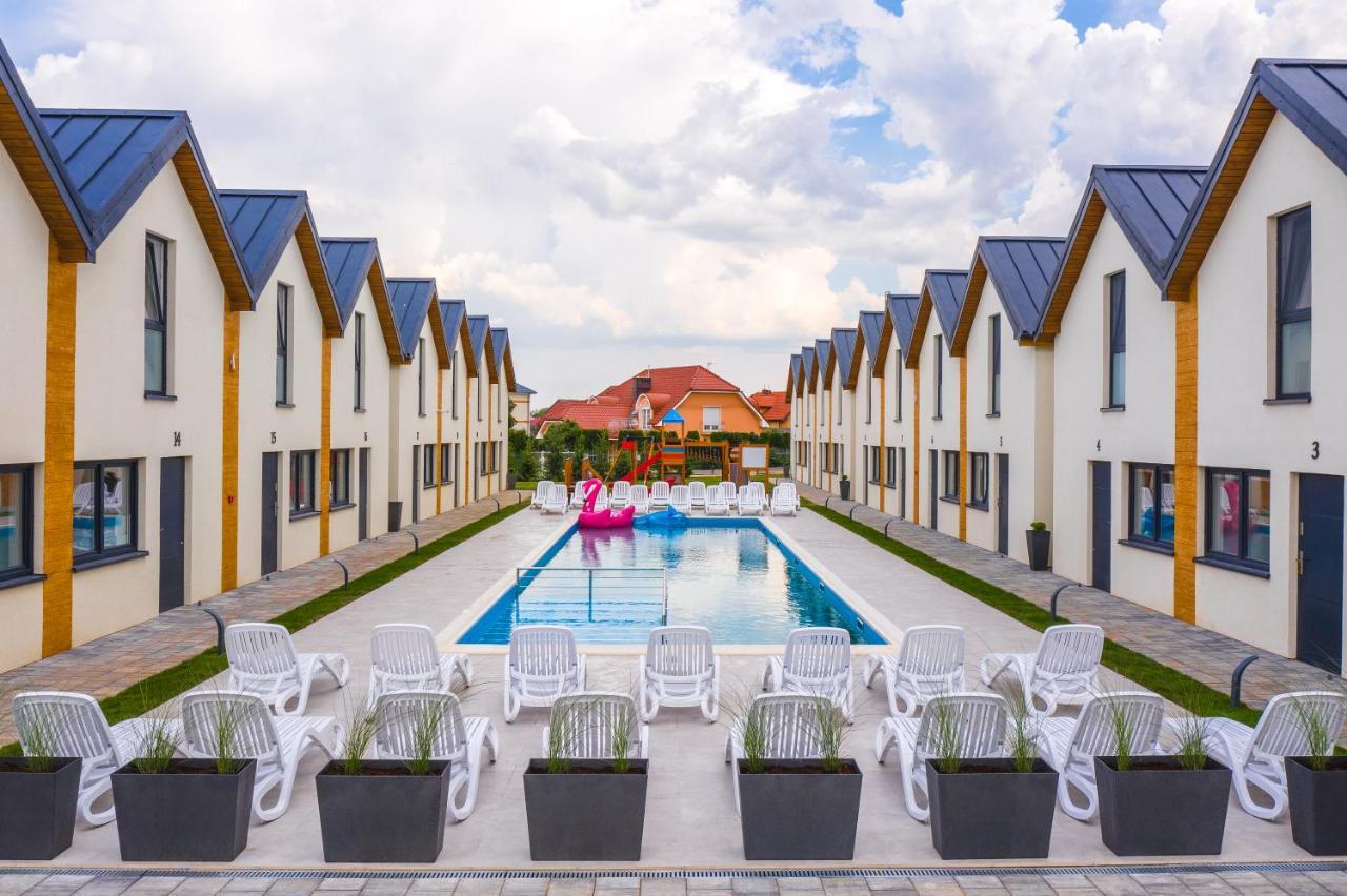 Amber Resort Rewal Luaran gambar